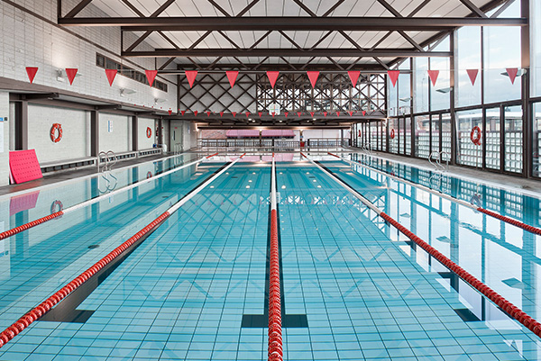 escuelas-san-anton piscina